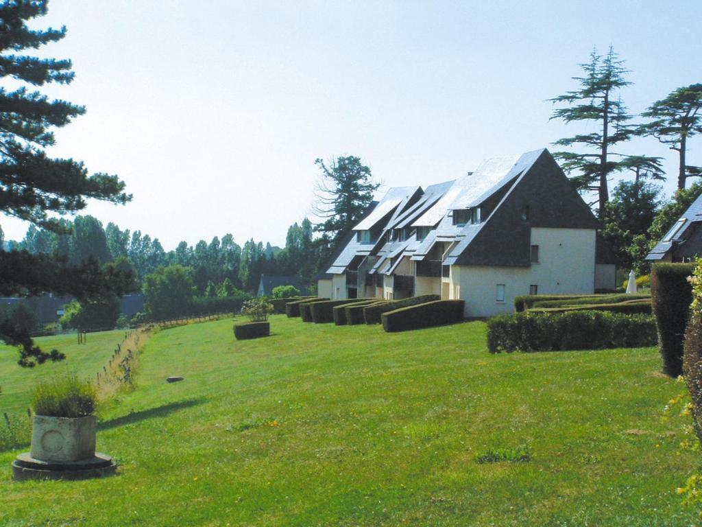 Lagrange Vacances Les Hauts De Clairvallon Houlgate Buitenkant foto