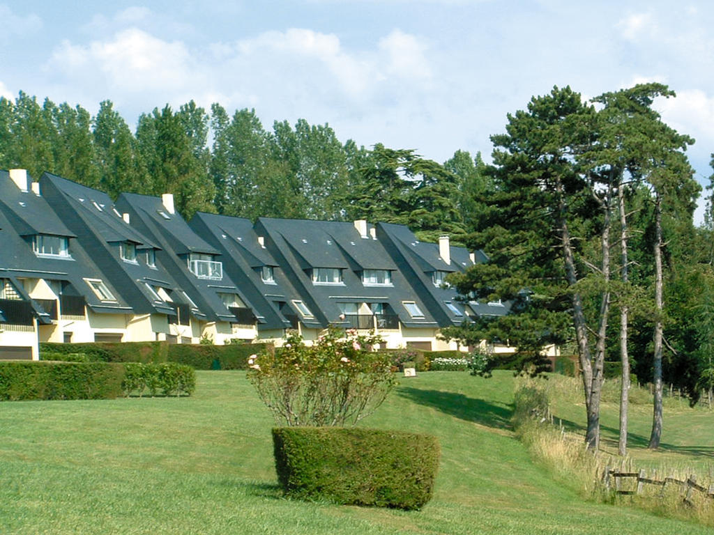 Lagrange Vacances Les Hauts De Clairvallon Houlgate Buitenkant foto